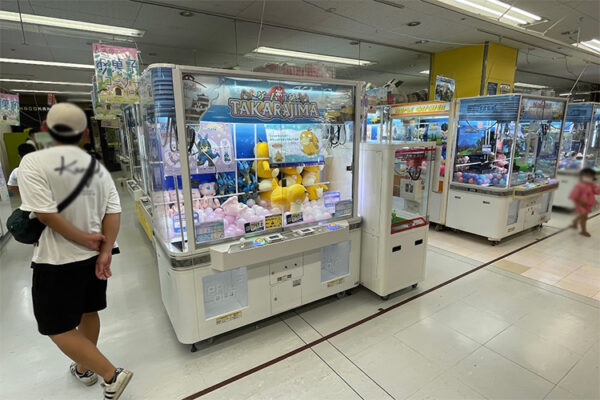 ドンキホーテ メガドンキのクレーンゲームは取りやすいのか ドンペンが取れる可愛いufoキャッチャー 毎日がクレーンゲームパーティー